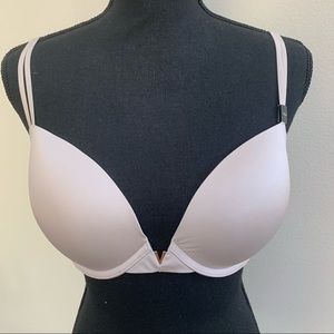 NWT Victoria’s Secret SEXY ILLUSIONS Bra 34DD
